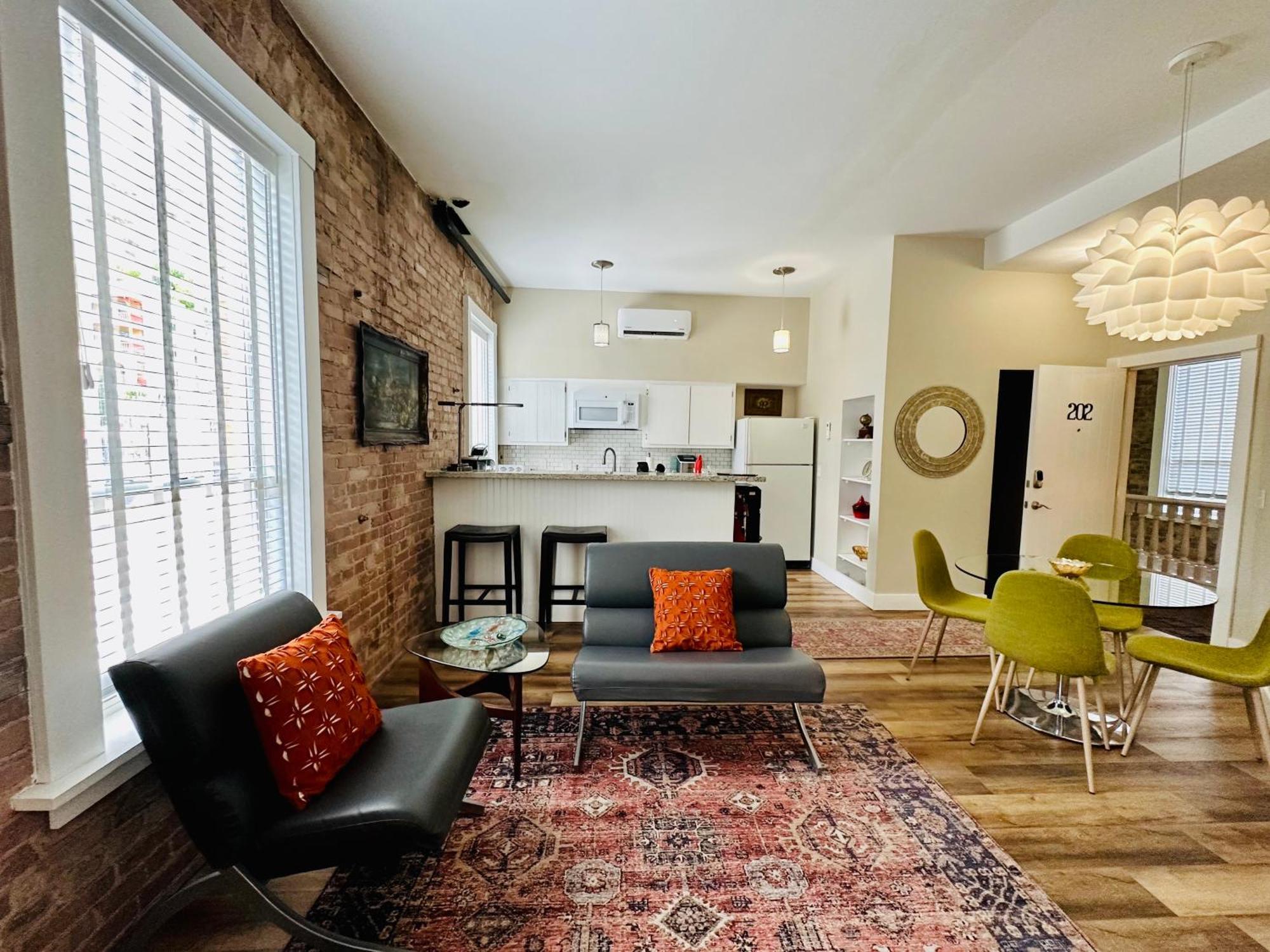 Bisbee Brownstone Suites Exterior foto